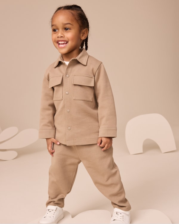 סטים ותלבושות