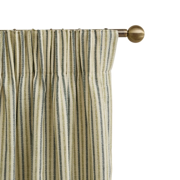 וילונות ותריסים