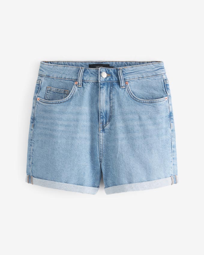 מכנסיים קצרים