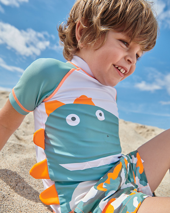 בגדי ים להגנה מהשמש לילדים